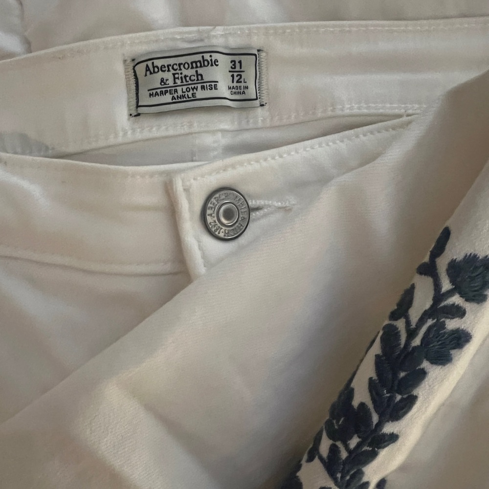 Abercrombie & Fitch White Women's Jeans